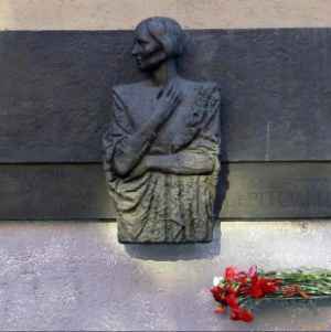 Тур: И люди слушали стихи, как никогда…